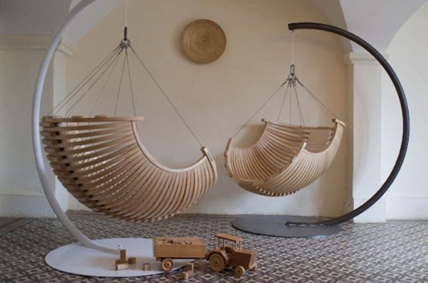 ../pictures/pic_big/news/1358803941_09-pendant-garden-chairs gallery.JPG